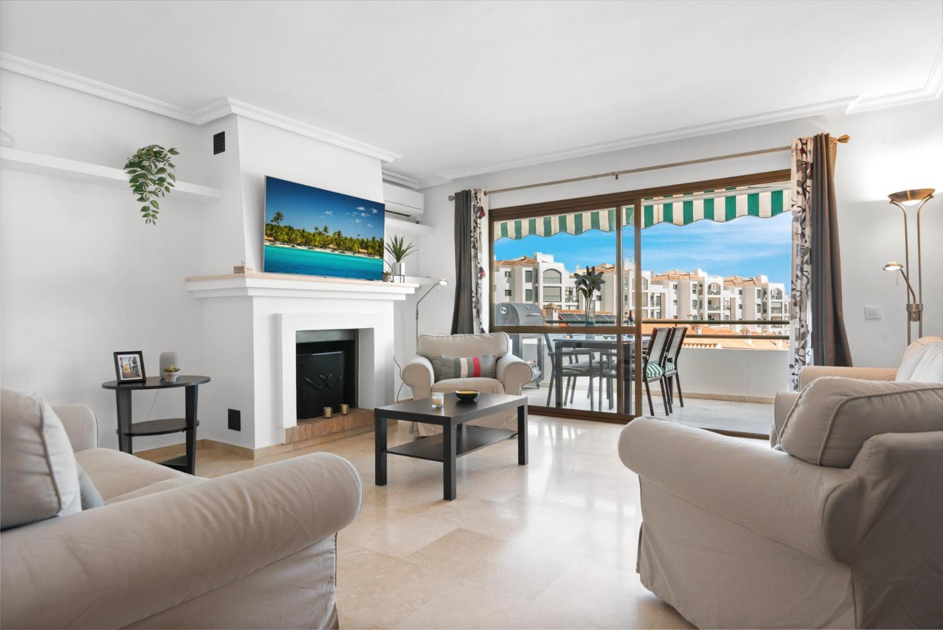 Lovely Penthouse Near Estepona Marina By Costarentals - Ref M15 Eksteriør billede
