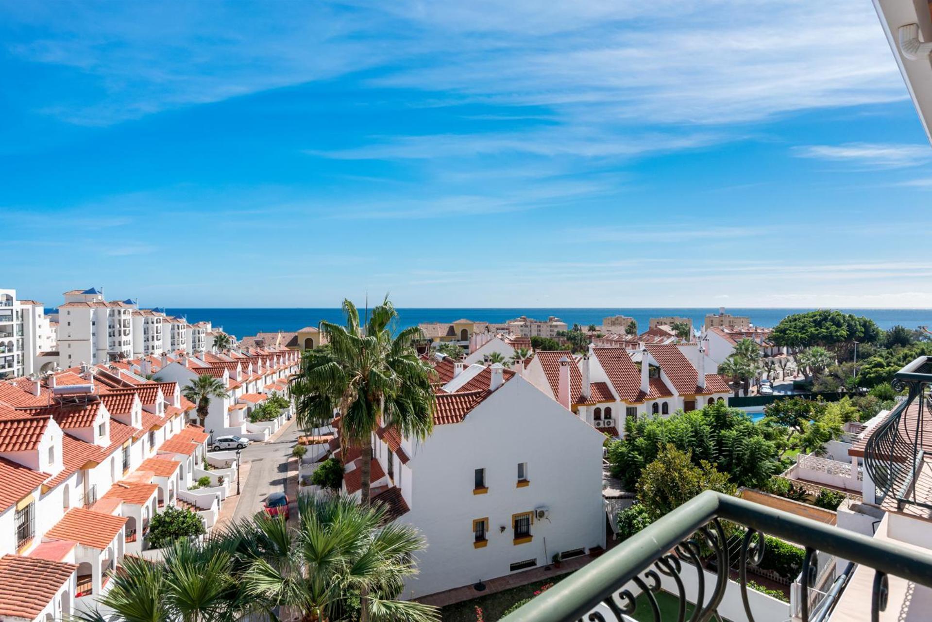 Lovely Penthouse Near Estepona Marina By Costarentals - Ref M15 Eksteriør billede