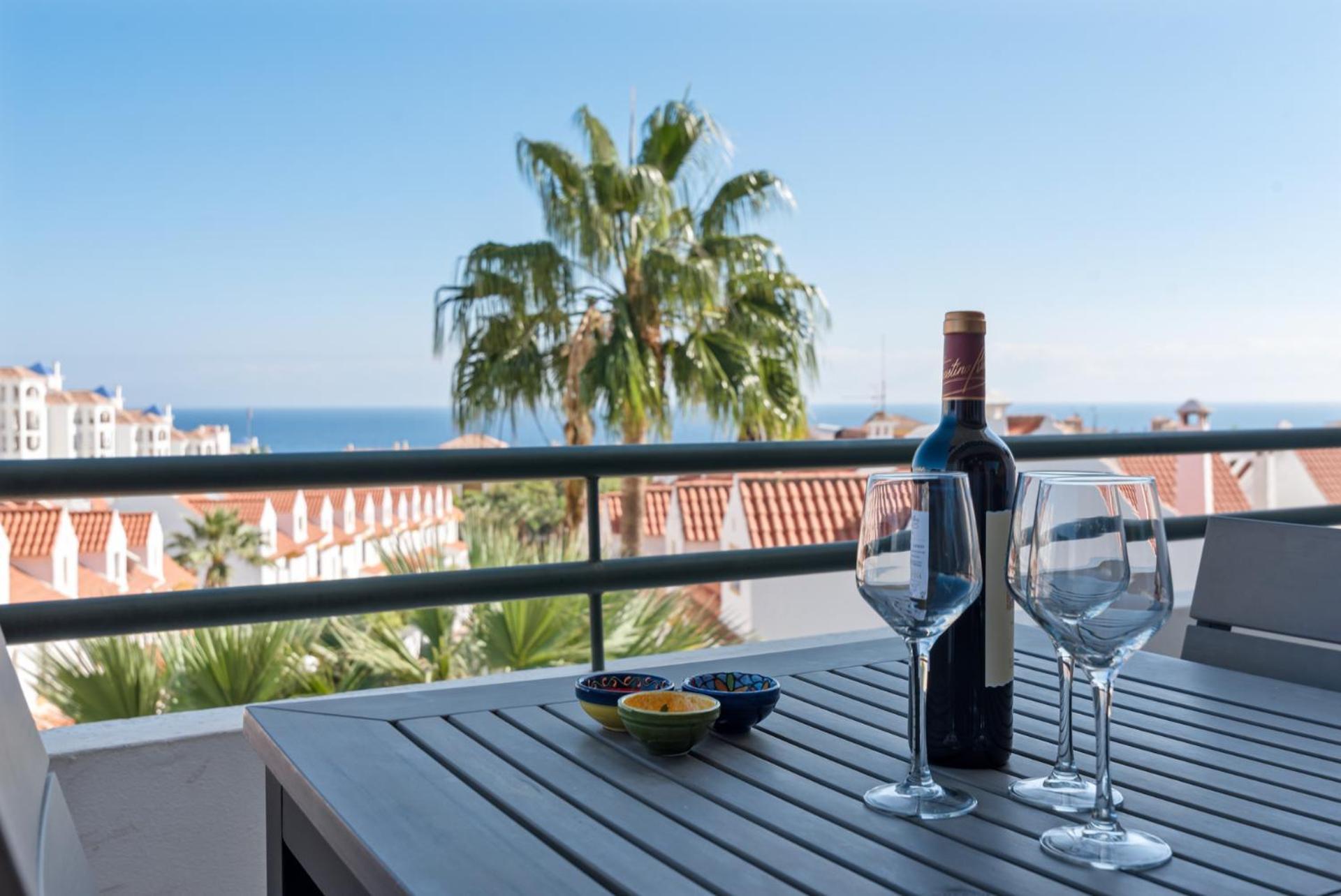 Lovely Penthouse Near Estepona Marina By Costarentals - Ref M15 Eksteriør billede