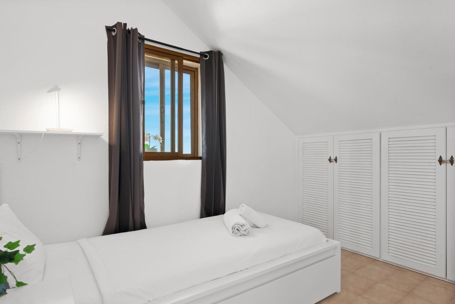 Lovely Penthouse Near Estepona Marina By Costarentals - Ref M15 Eksteriør billede